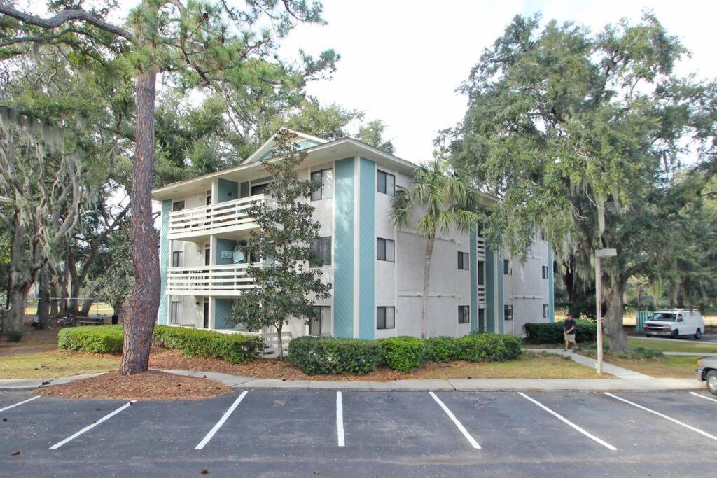 Cute 2 Bedroom, 2 Bath Condo At Folly Field Beach ヒルトンヘッドアイランド エクステリア 写真