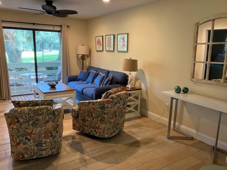 Cute 2 Bedroom, 2 Bath Condo At Folly Field Beach ヒルトンヘッドアイランド エクステリア 写真